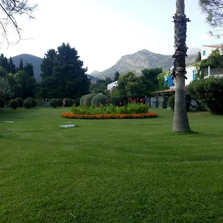Red Lux Budva